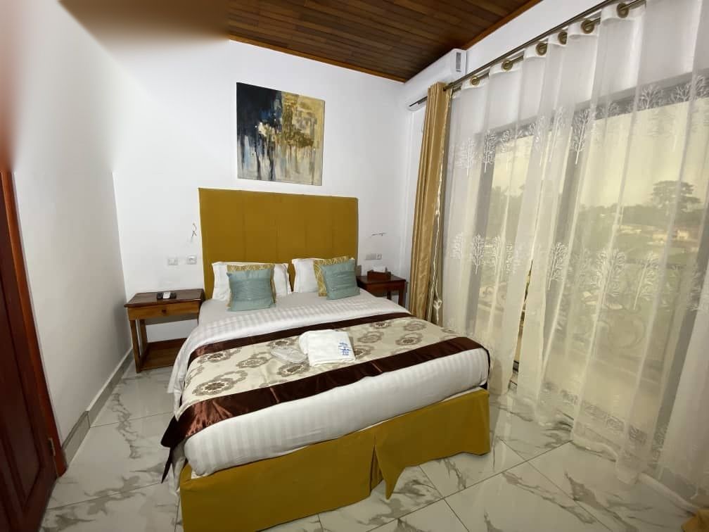 Chambre Standard — Hôtel EDIVINCE A.N