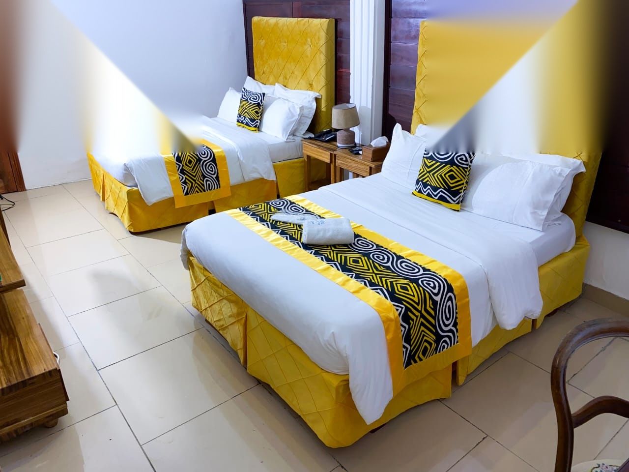 Chambre Twin — Hôtel EDIVINCE A.N